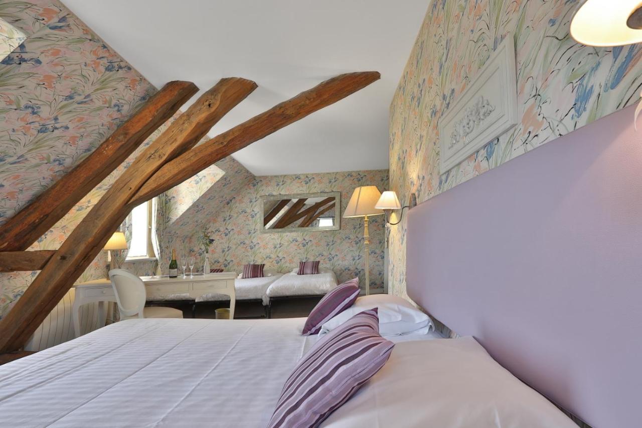 Domaine De Puy Robert Lascaux - A 800M Grotte De Lascaux - Hotel Avec Piscine - Chambres Et Gites-Appartements - Sarlat - Dordogne 蒙蒂尼亚克 外观 照片