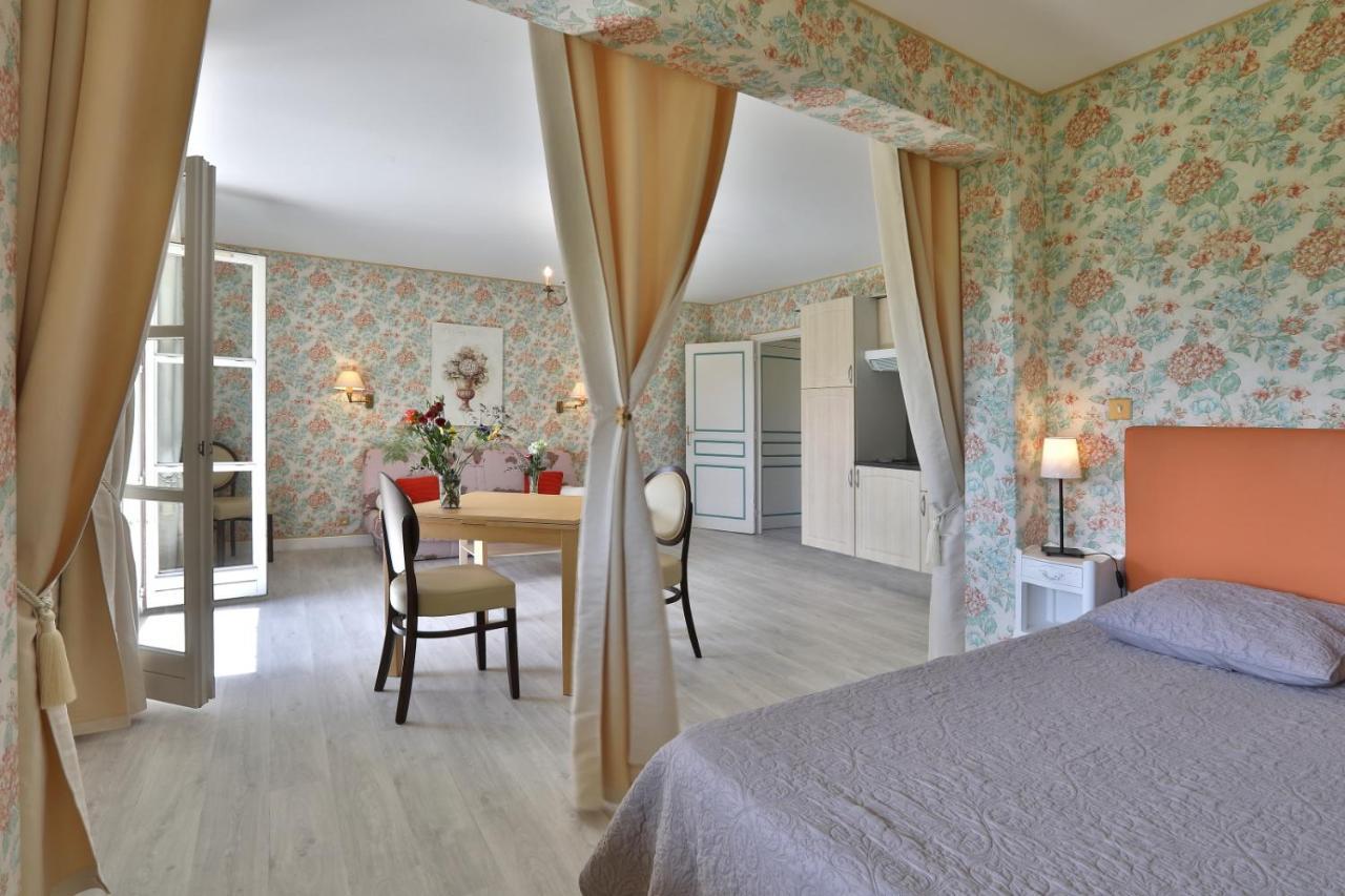 Domaine De Puy Robert Lascaux - A 800M Grotte De Lascaux - Hotel Avec Piscine - Chambres Et Gites-Appartements - Sarlat - Dordogne 蒙蒂尼亚克 外观 照片
